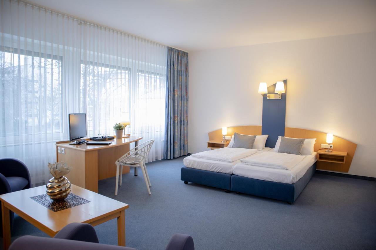 Park Hotel 施韦因福特 外观 照片